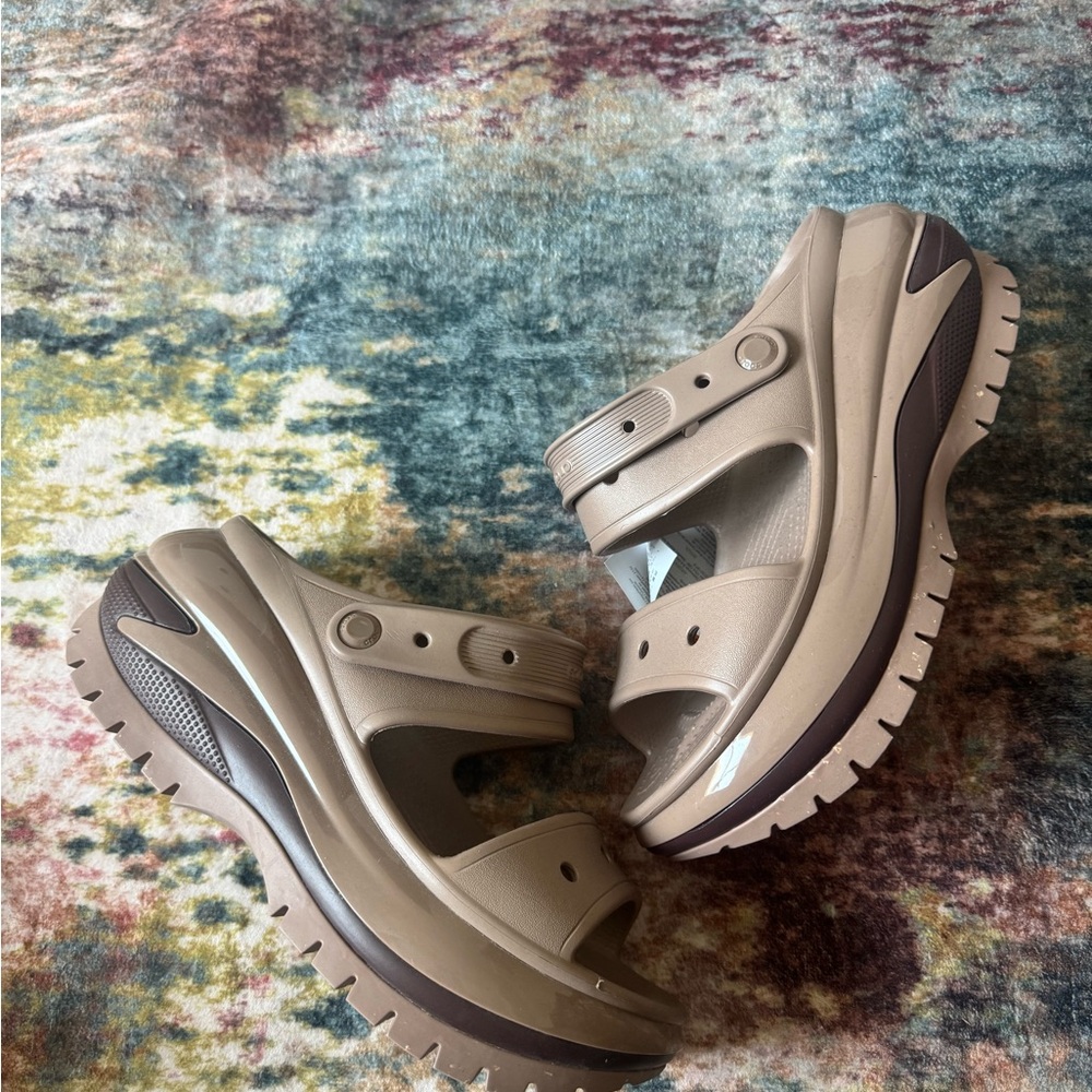 CROCS Mega Crush Sandals Latte Women’s Size 11 NWT - Picture 2 of 6